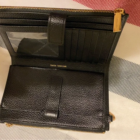 Wristlet - Picture 2 of 2